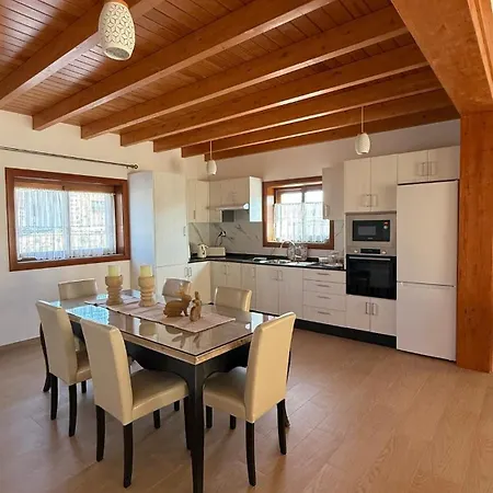 Pink - Blossom Double Private In Barbuja Apartment *